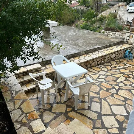 Julia's House *
