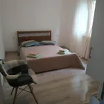 Julia's House 미크로스 지알로스