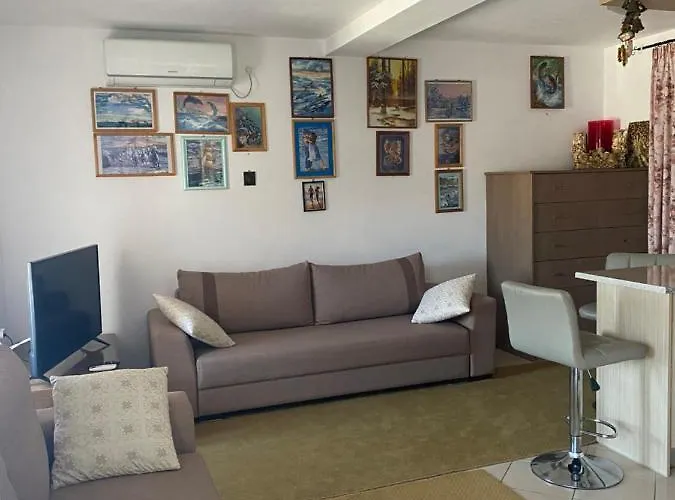 Julia's House Mikros Gialos