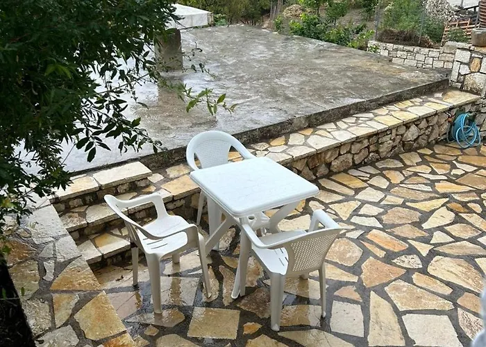Julia's House *
